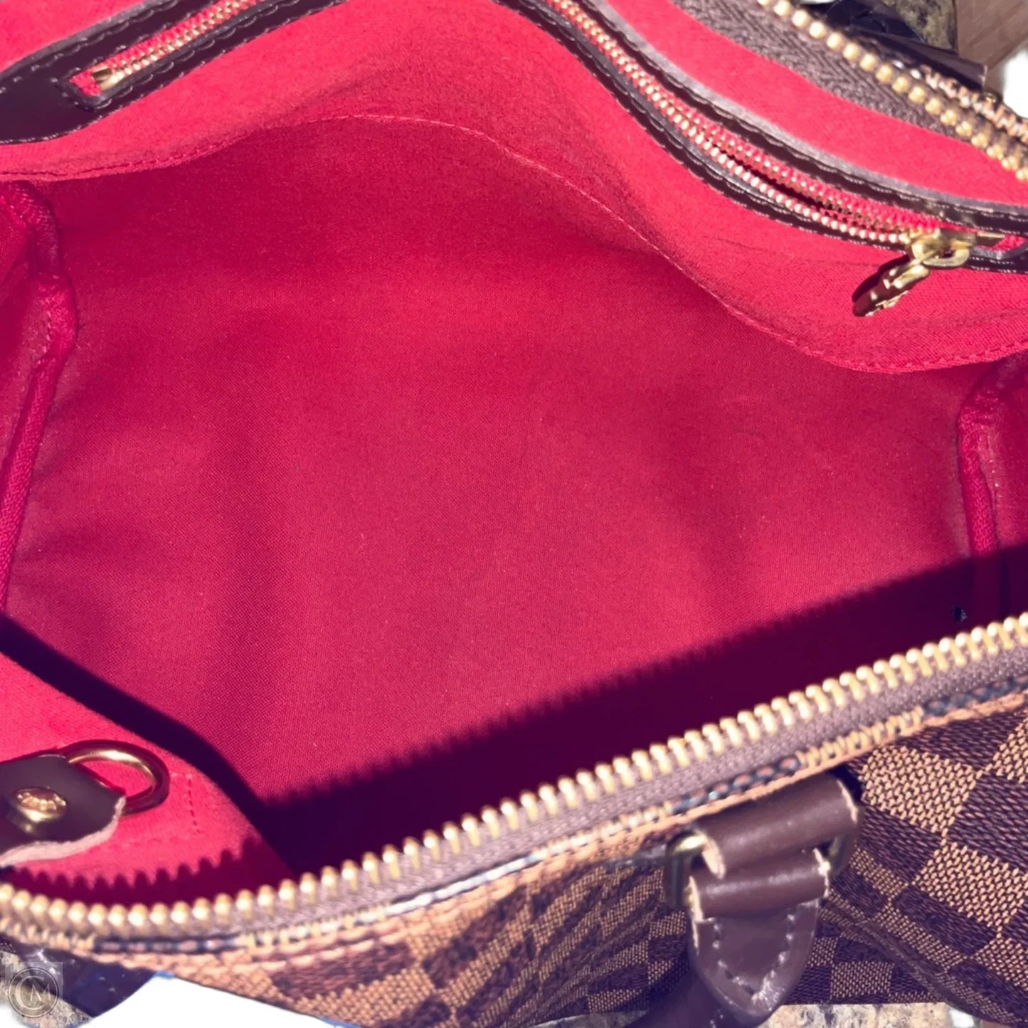 Handbag Luxury Designer By Louis Vuitton, Size: Medium