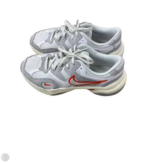 Shoes Athletic By Nike In Grey, Size: 6.5