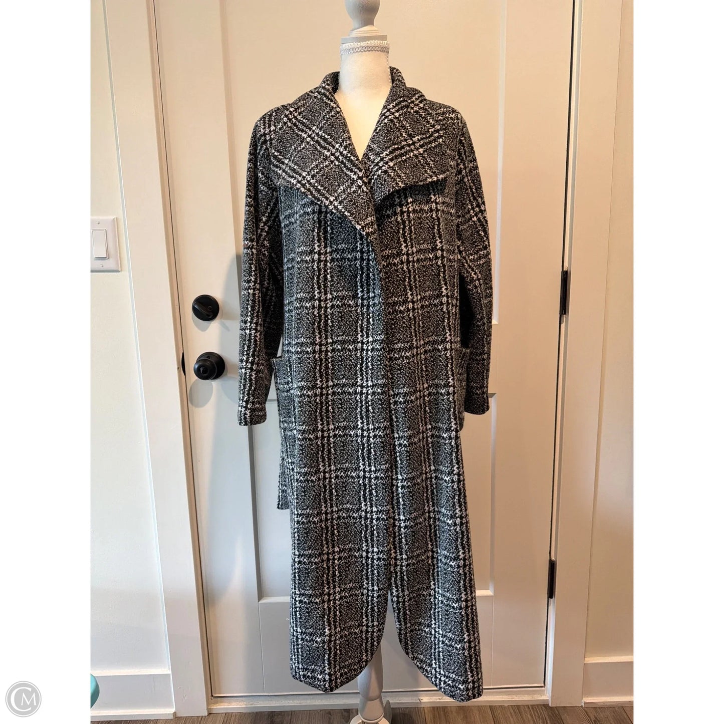 Coat Other By Shinestar In Black & White, Size: Xl