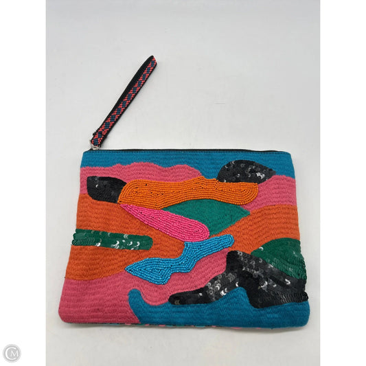 Wristlet By Clothes Mentor, Size: Large