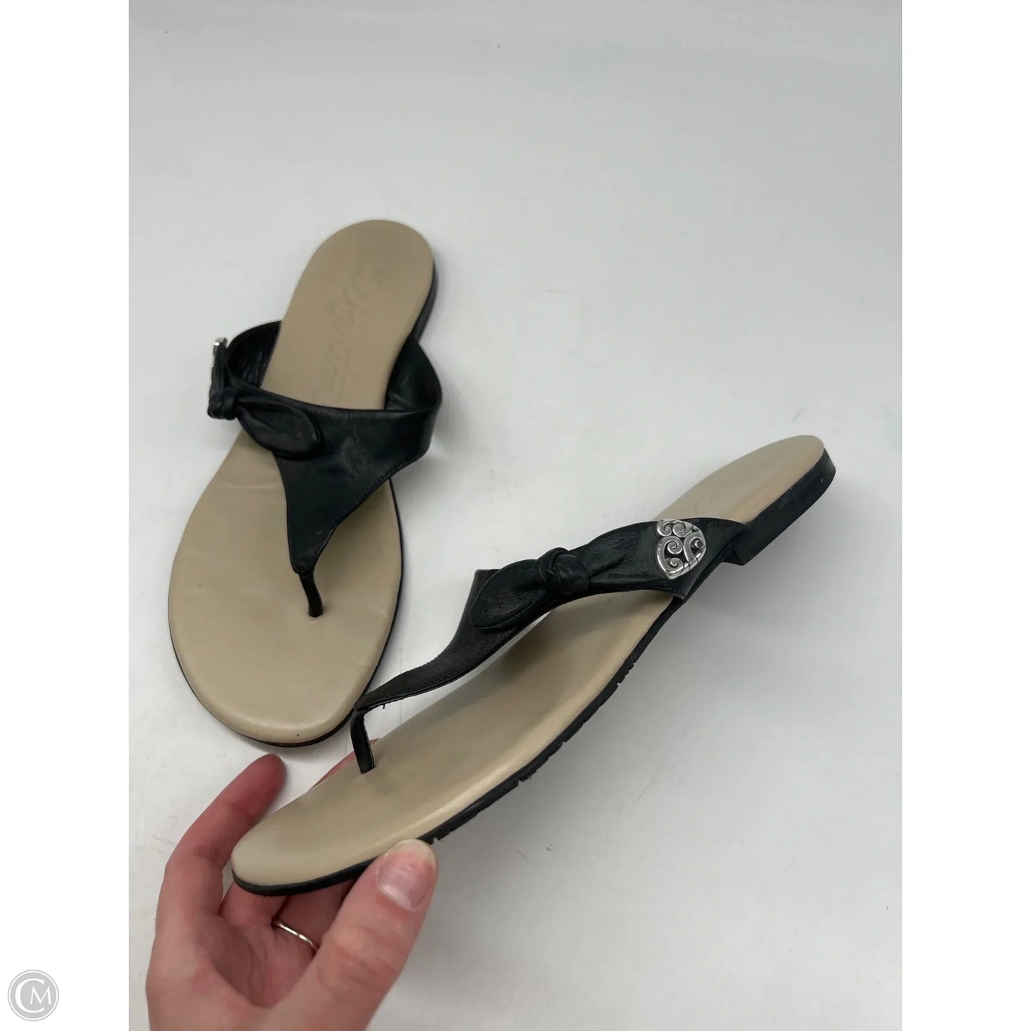 Sandals Flats By Brighton In Black, Size: 7.5