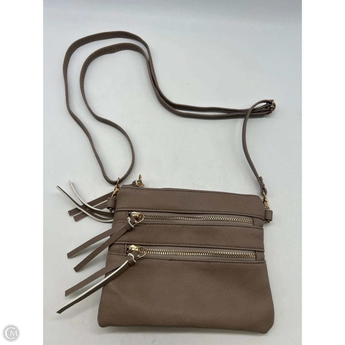 Crossbody By Clothes Mentor, Size: Small