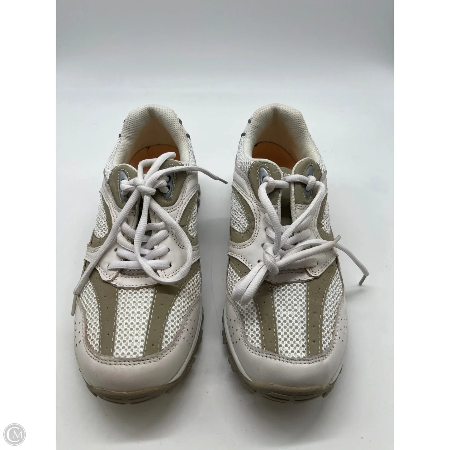Shoes Athletic By Clothes Mentor In Tan, Size: 7