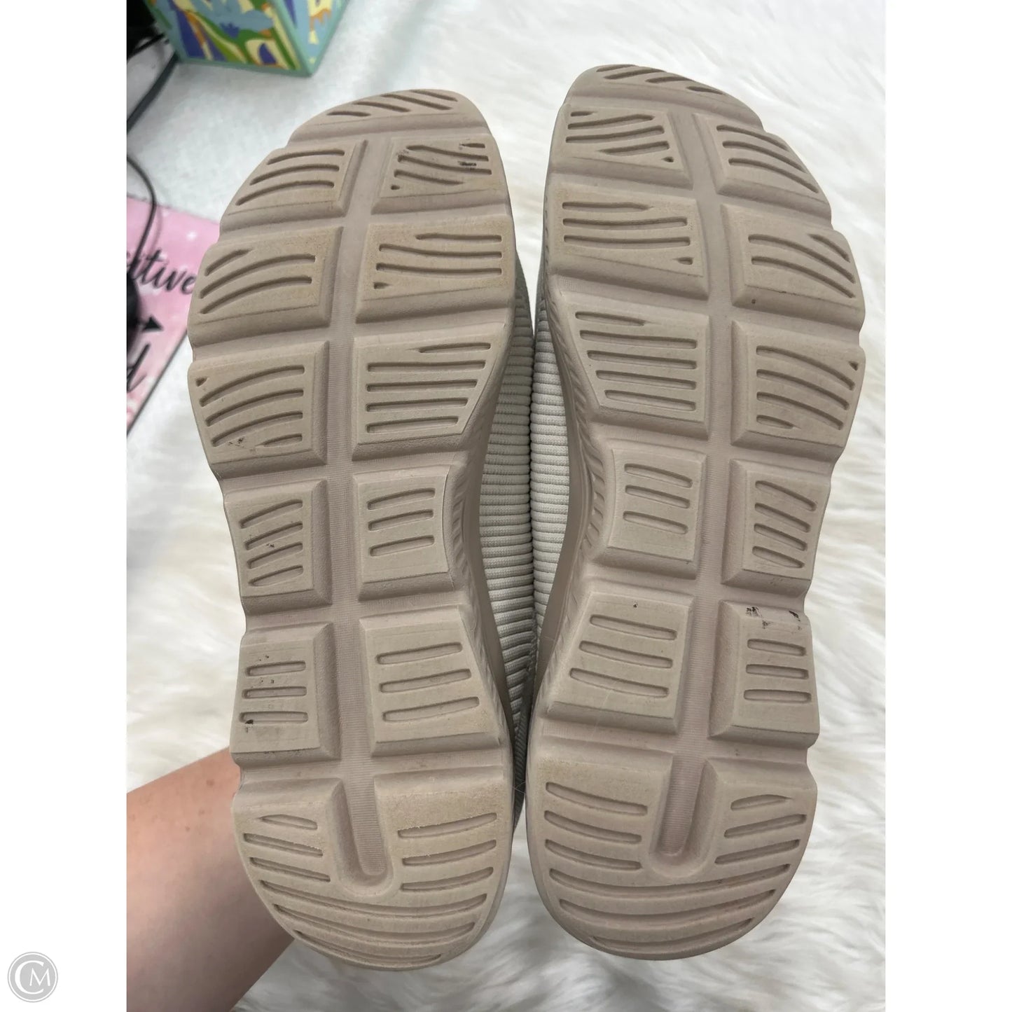 Shoes Athletic By Skechers In Tan, Size: 11