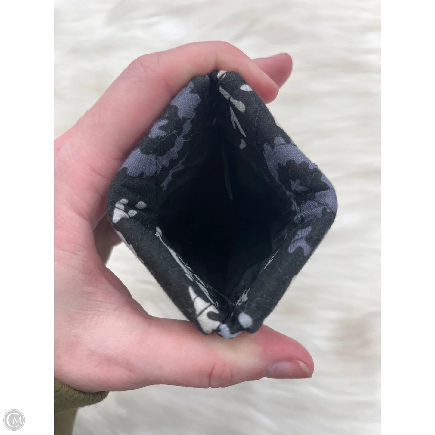 Sunglass Case By Vera Bradley, Size: Small