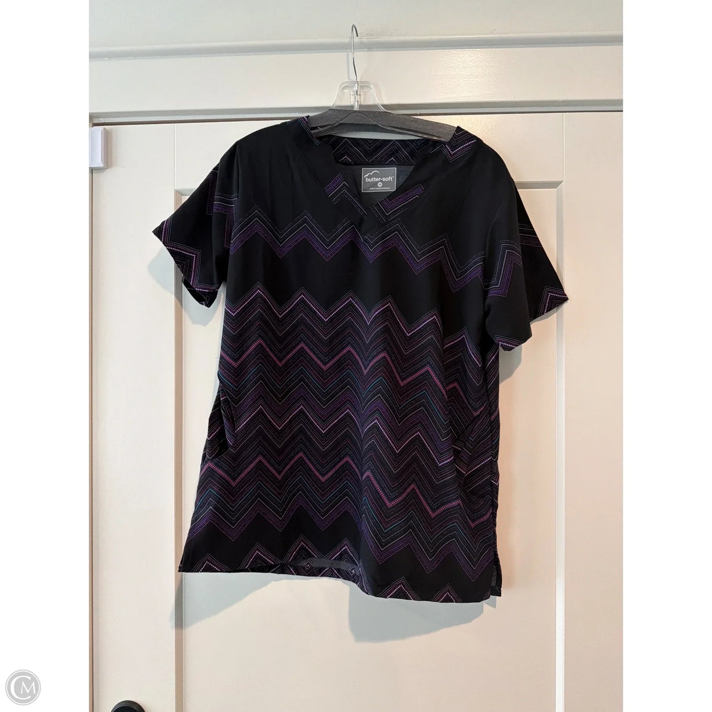 Top Short Sleeve By Clothes Mentor In Black, Size: M