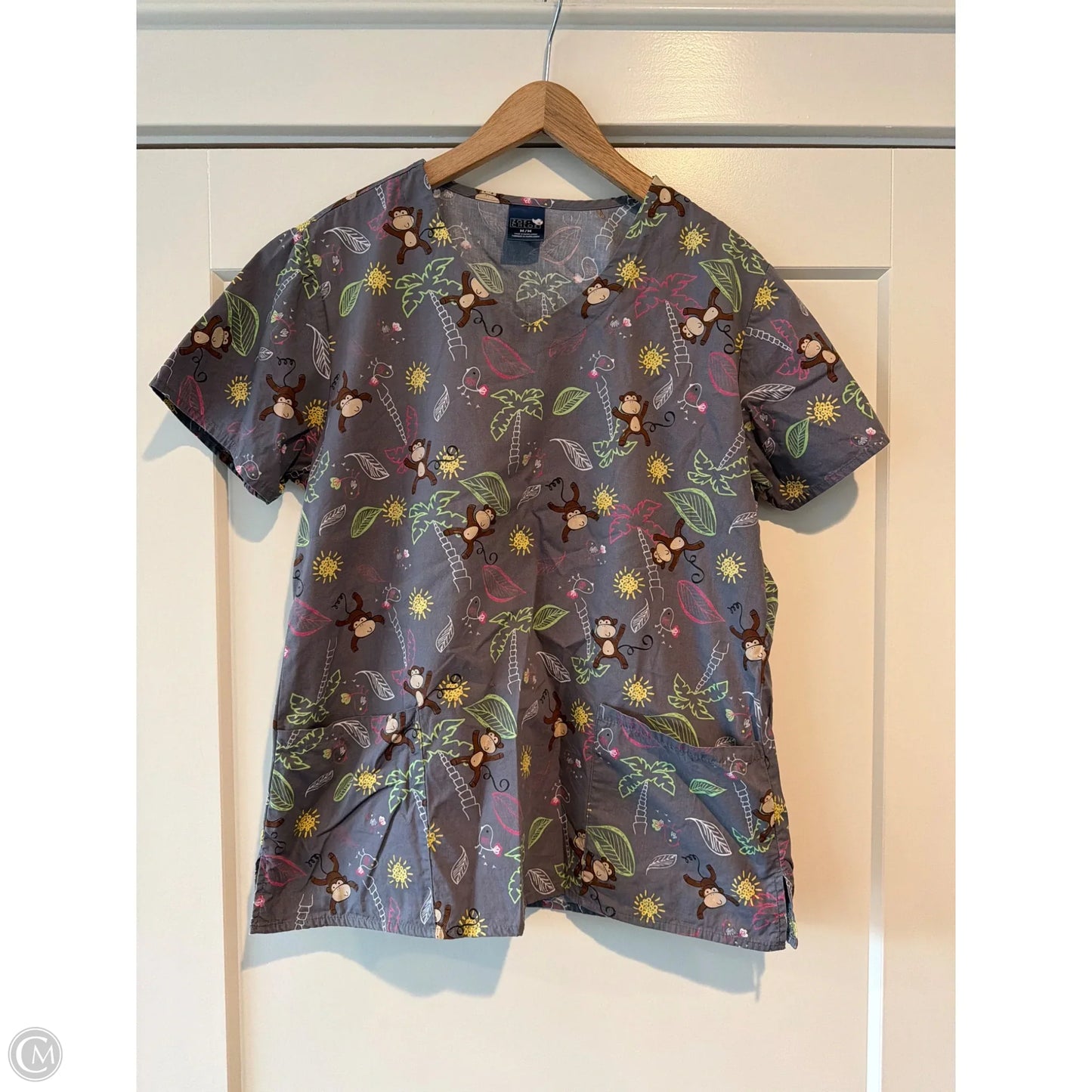 Top Short Sleeve By Clothes Mentor In Grey