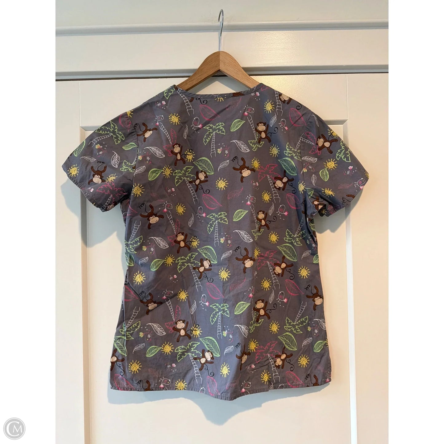 Top Short Sleeve By Clothes Mentor In Grey