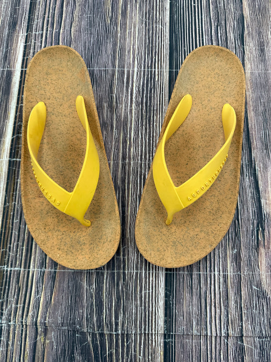 Yellow Sandals Flip Flops Cmb, Size 10