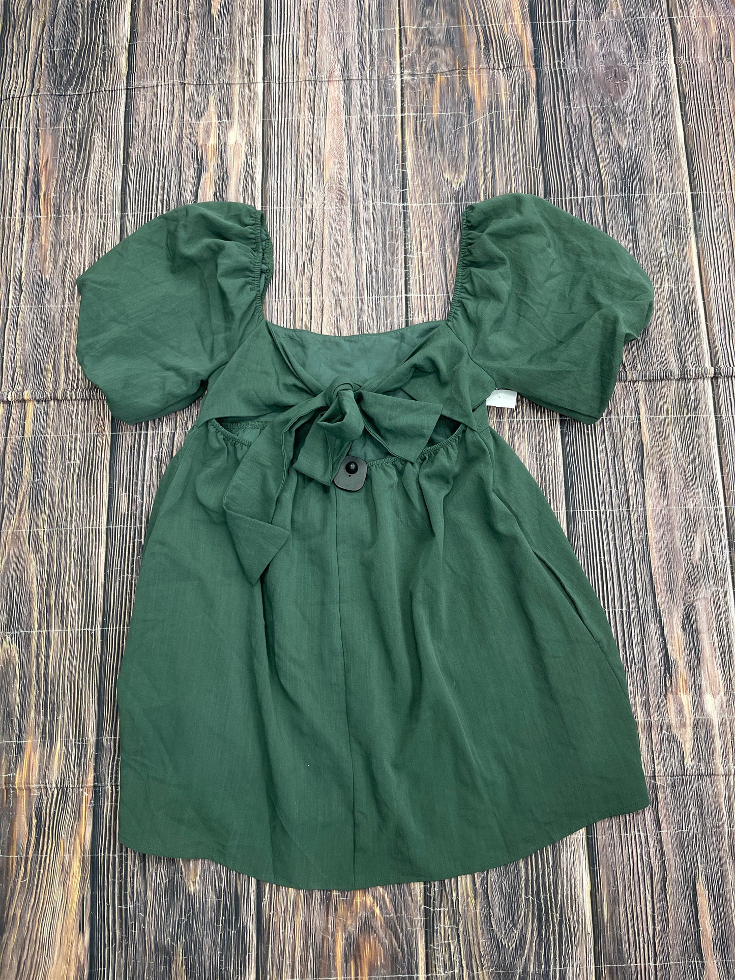 Dress Casual Short By Mi Ami In Green, Size: L