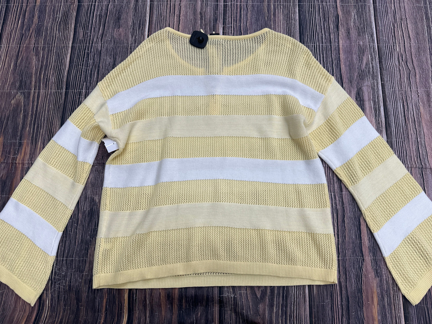 Sweater By Clothes Mentor In Yellow, Size: L