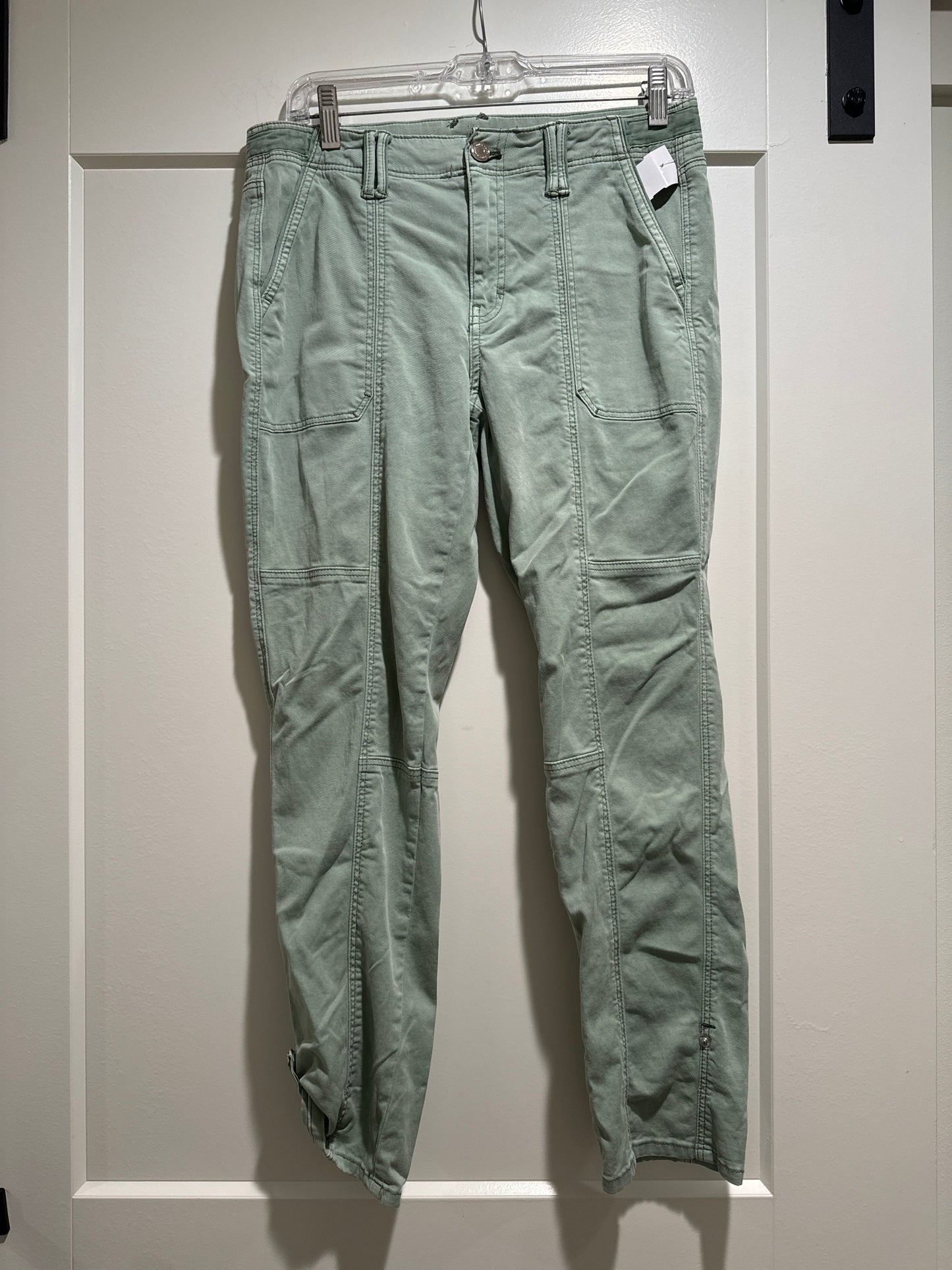 Pants Cargo & Utility By White House Black Market In Green, Size: 6