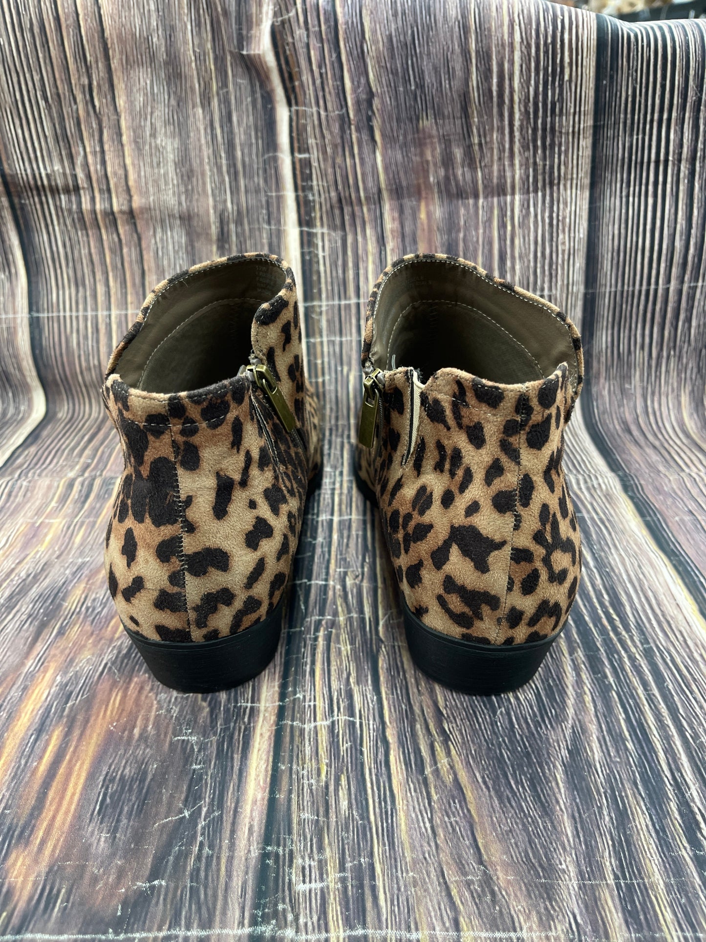 Boots Ankle Heels By Cloudwalkers In Animal Print, Size: 12