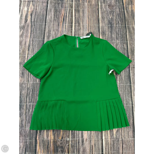 Top Short Sleeve By Zara In Green, Size: M