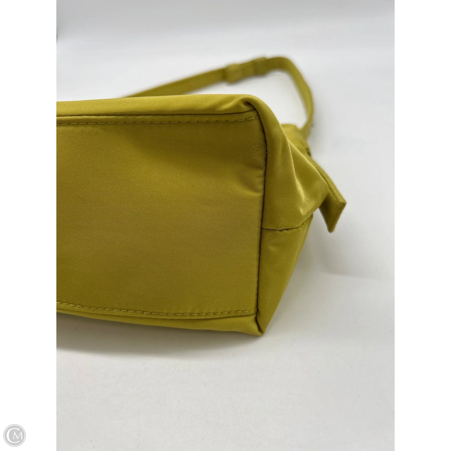 Handbag By Vera Bradley, Size: Small