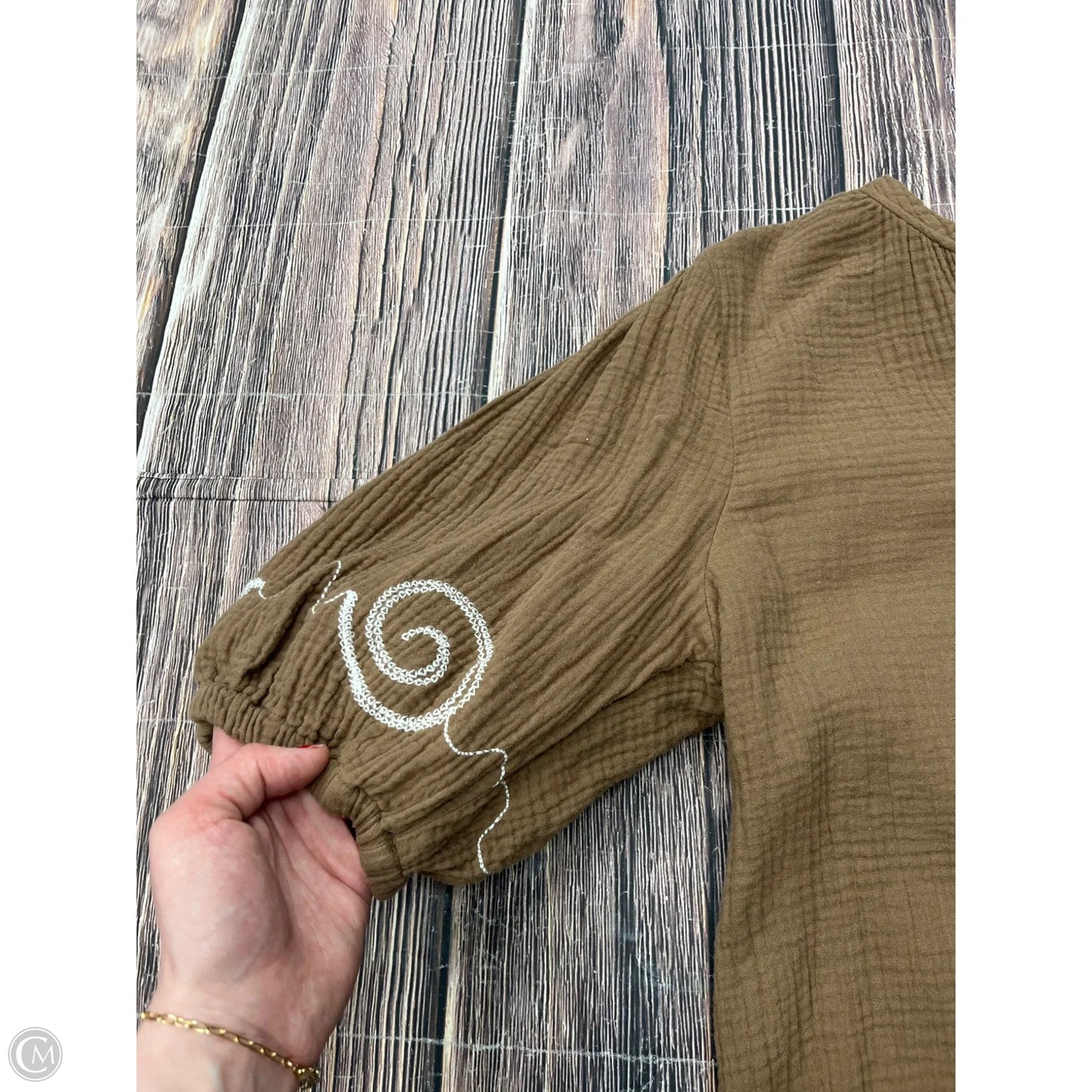 Top Short Sleeve By Clothes Mentor In Brown, Size: L