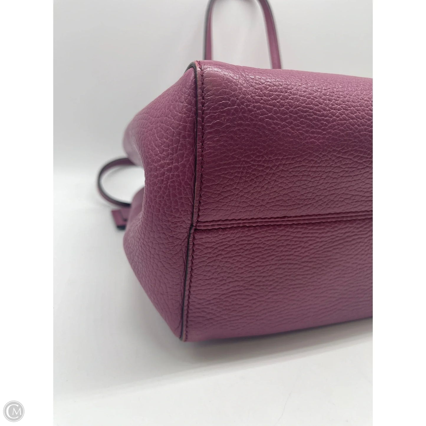 Handbag Luxury Designer By Gucci, Size: Medium