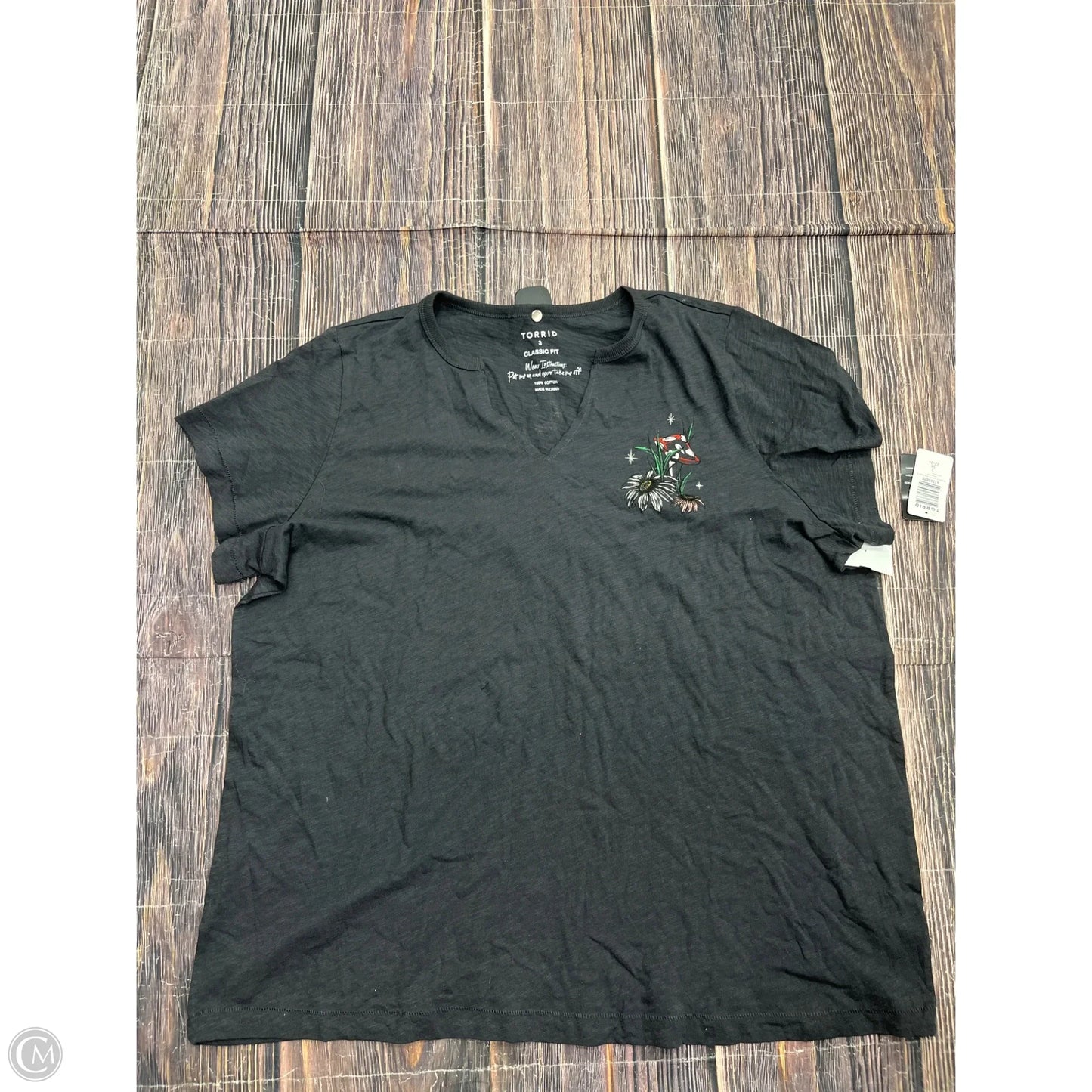 Top Short Sleeve By Torrid In Grey, Size: 3x