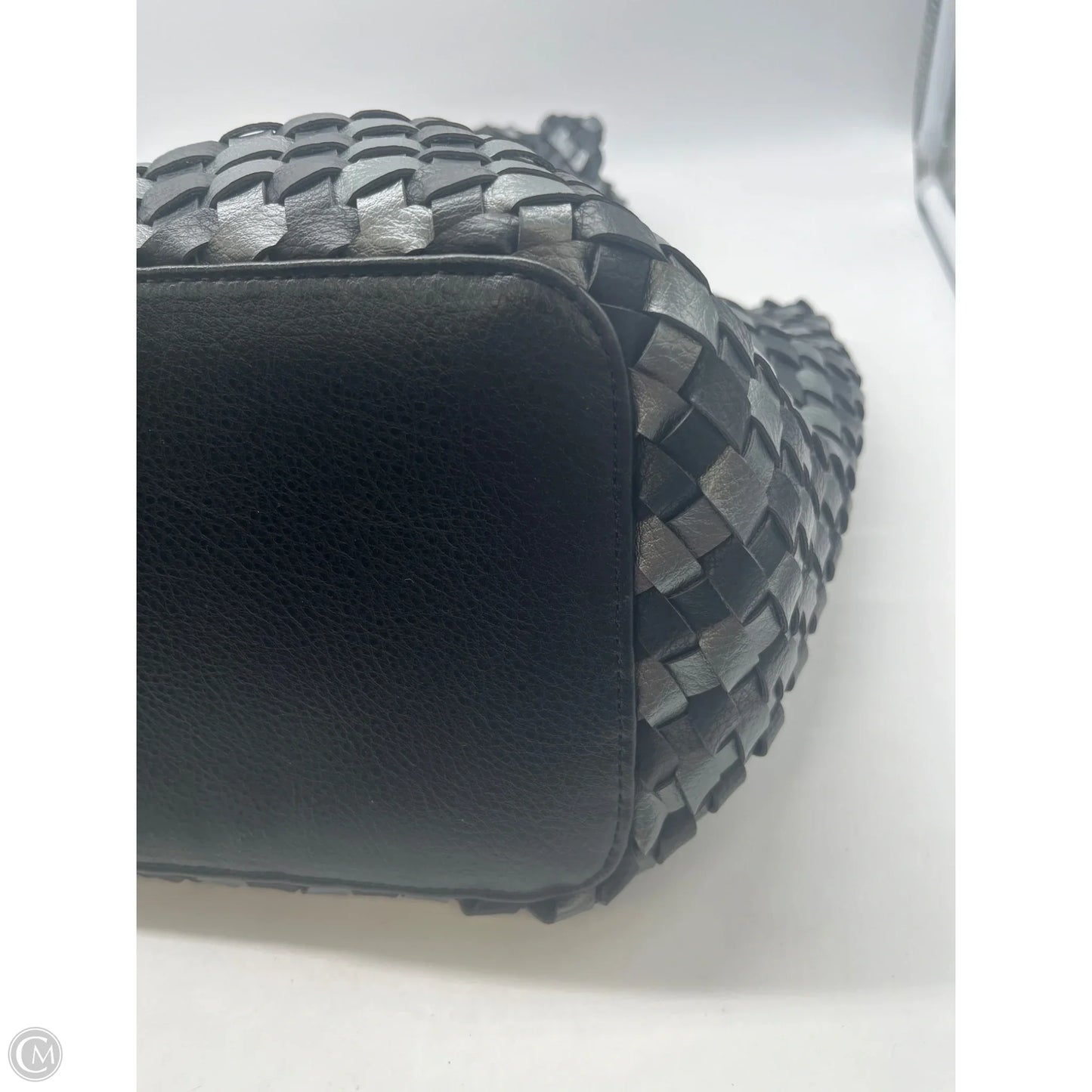 Tote By Clothes Mentor, Size: Medium