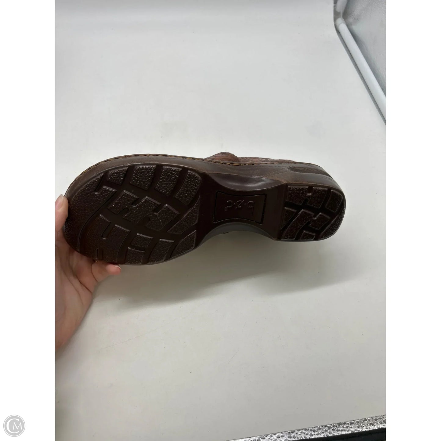 Shoes Flats By Boc In Brown, Size: 7.5