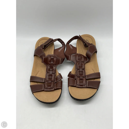 Sandals Flats By Clarks In Brown, Size: 7