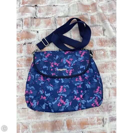 Crossbody By Baggallini, Size: Medium