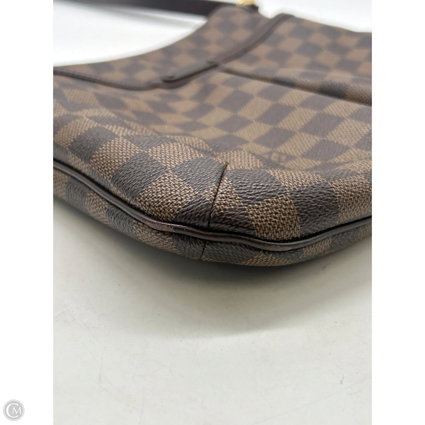 Crossbody Luxury Designer By Louis Vuitton, Size: Medium
