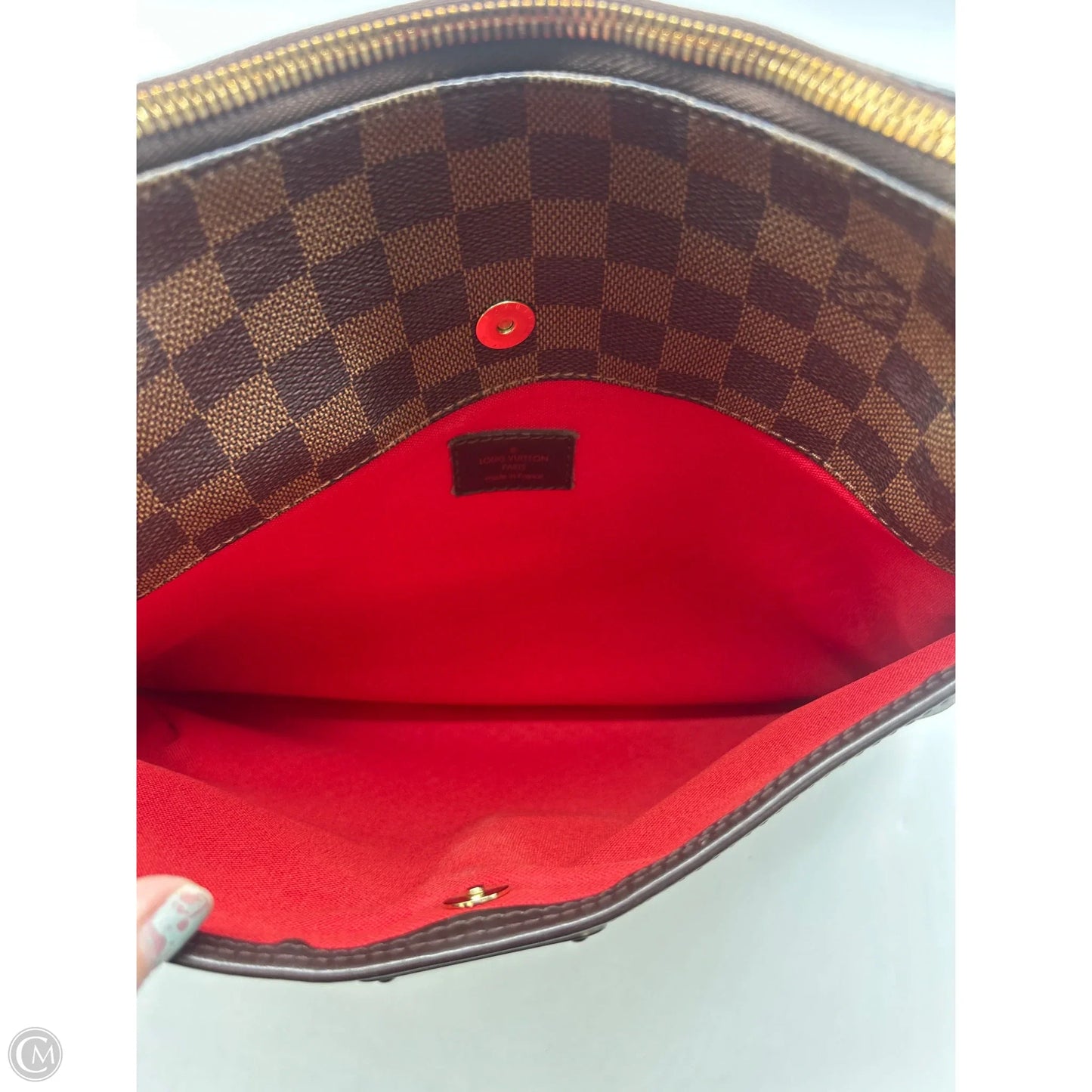 Crossbody Luxury Designer By Louis Vuitton, Size: Medium