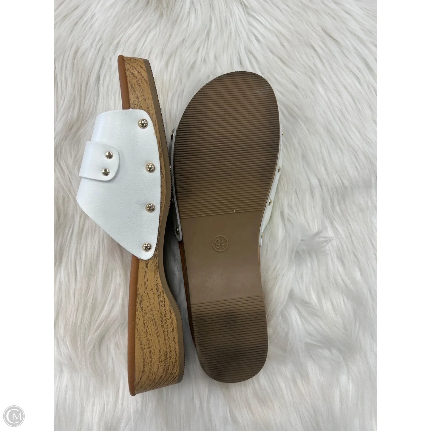 Sandals Flats By Universal Thread In White, Size: 9.5