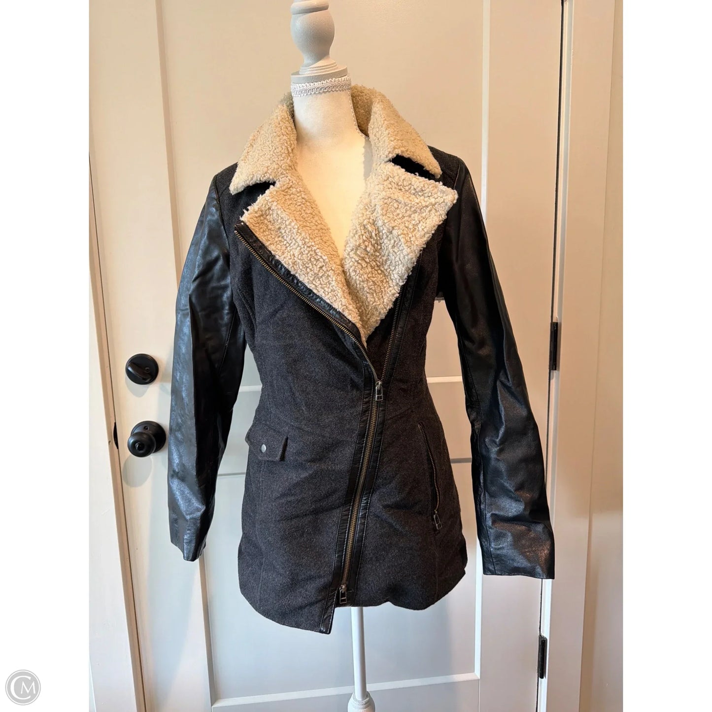 Jacket Faux Fur & Sherpa By Cmc In Black, Size: Xs