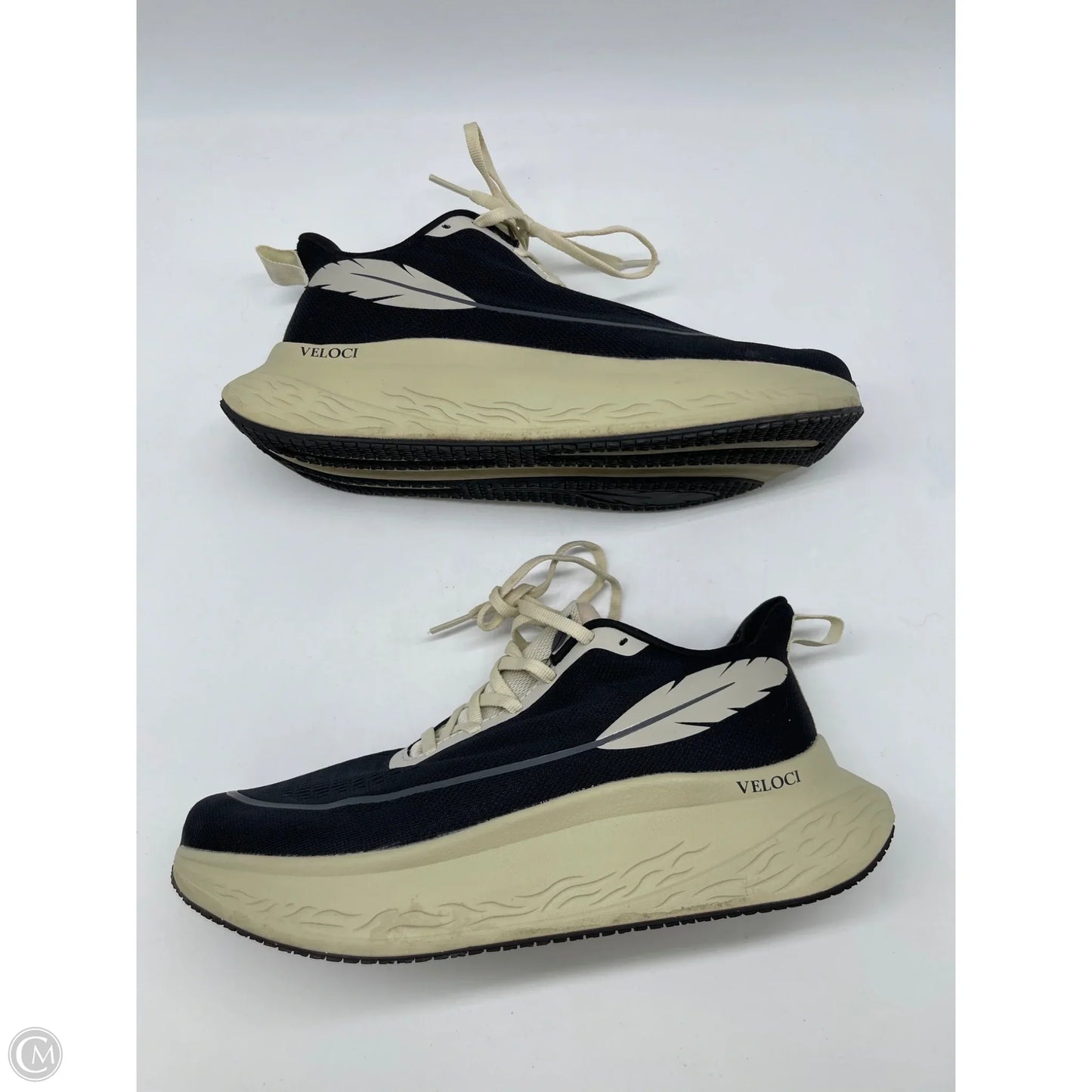 Shoes Athletic By Cmb In Black, Size: 9