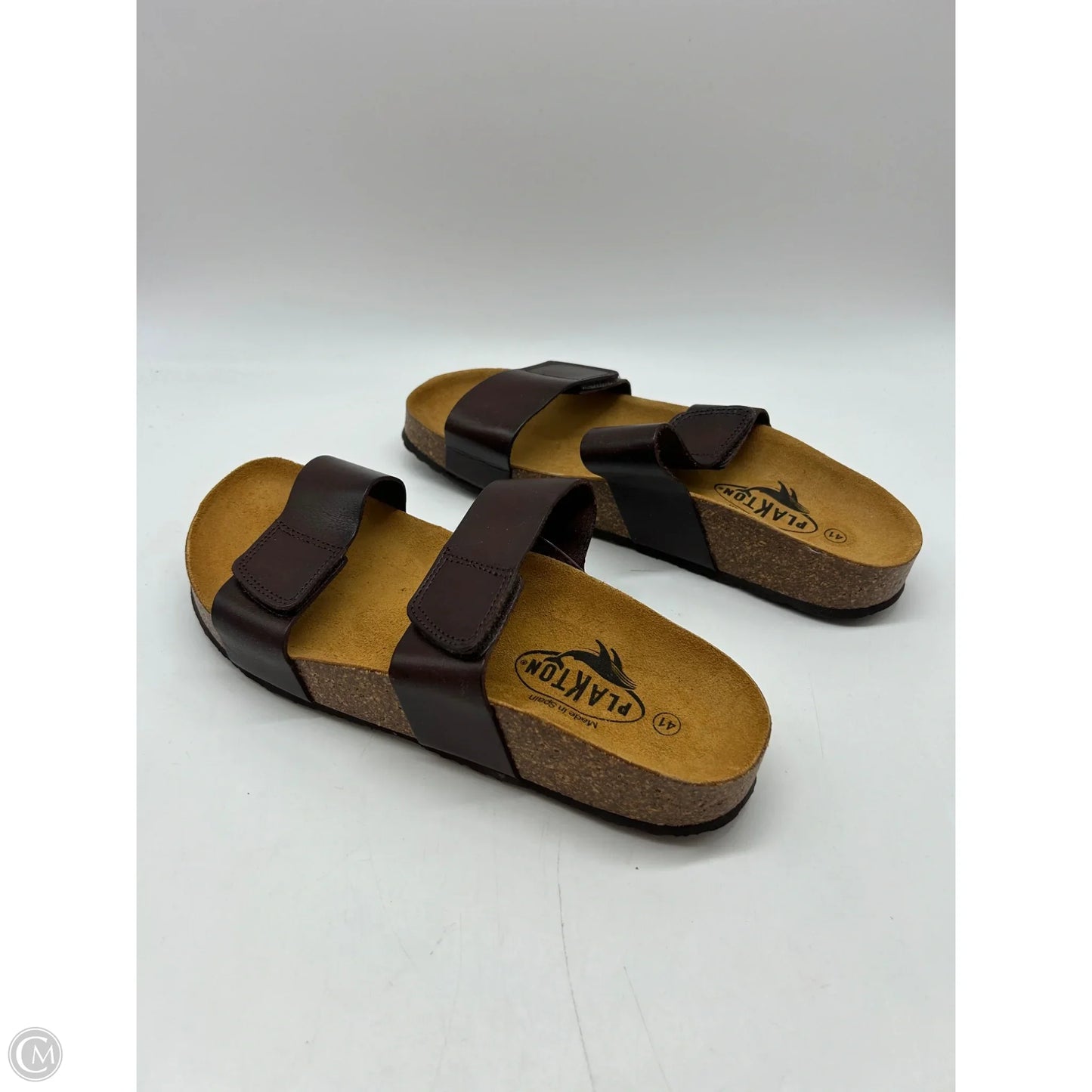 Sandals Flats By Clothes Mentor In Brown, Size: 10