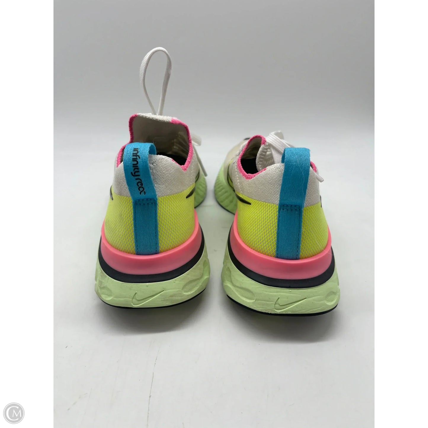 Shoes Athletic By Nike In Cream, Size: 7