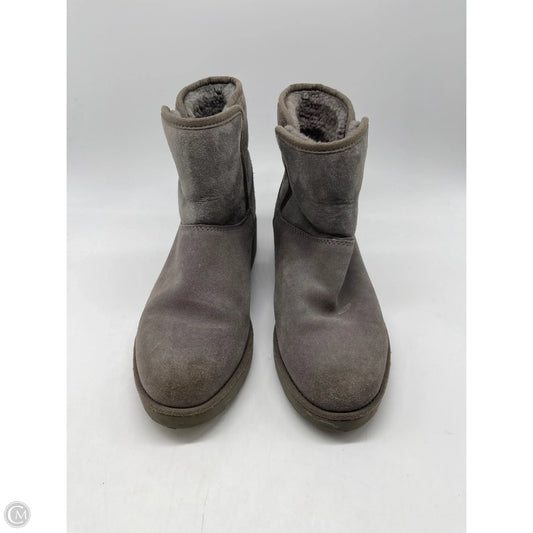 Boots Designer By Ugg In Grey, Size: 7