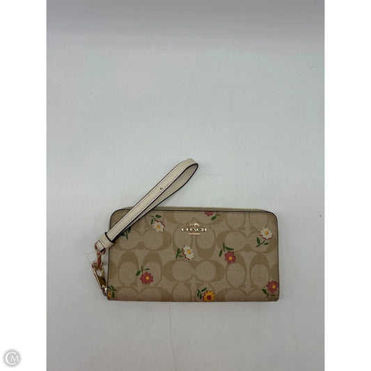 Wristlet Designer By Coach, Size: Large