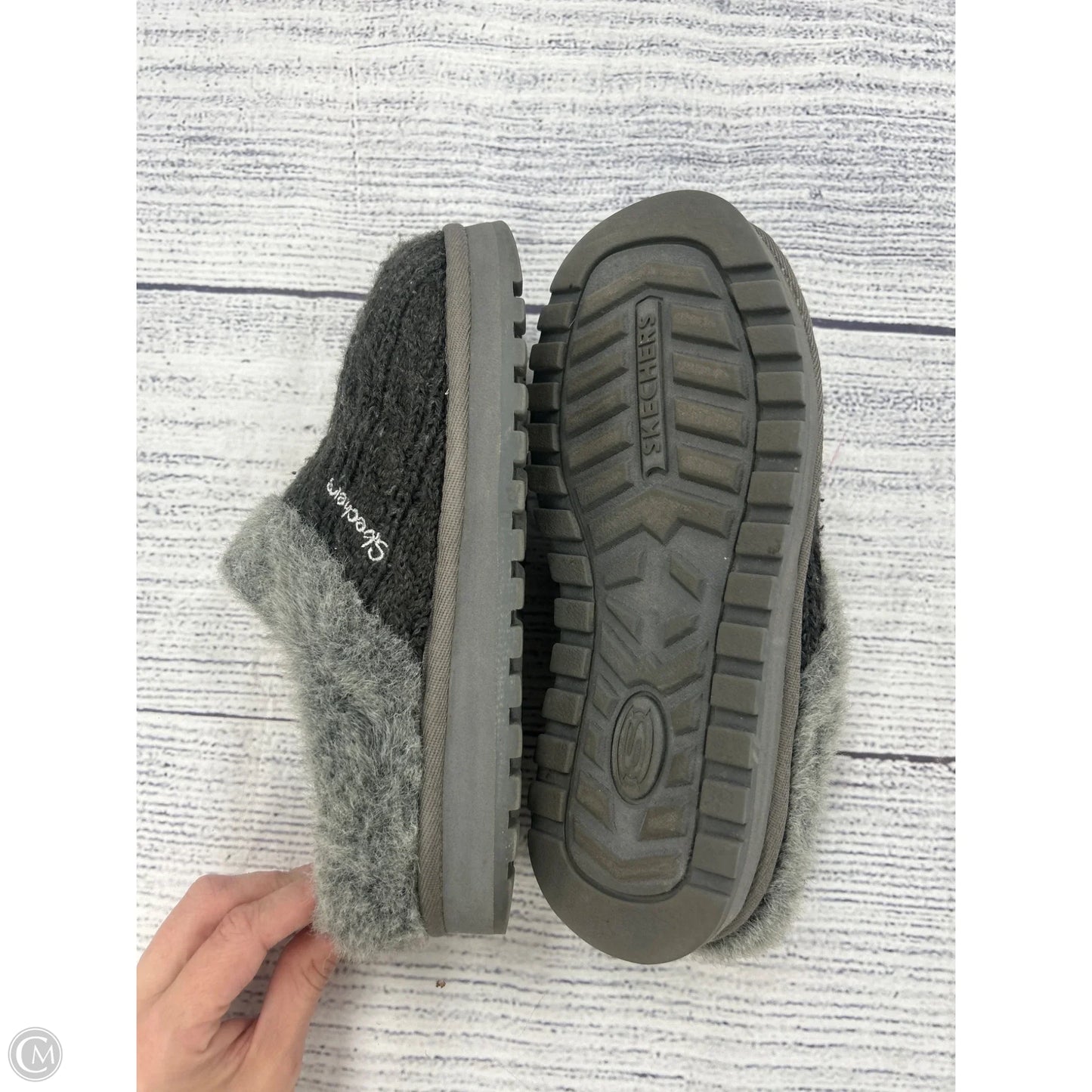 Shoes Flats By Skechers In Grey, Size: 7