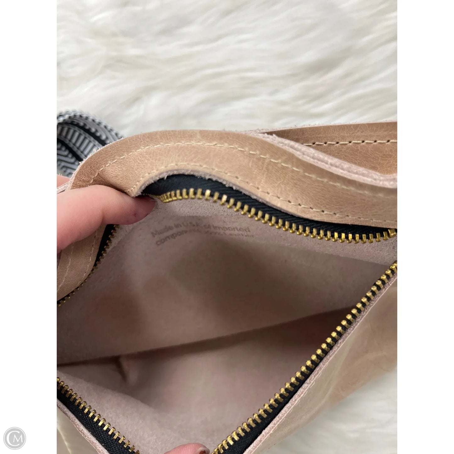 Belt Bag By Clothes Mentor, Size: Medium