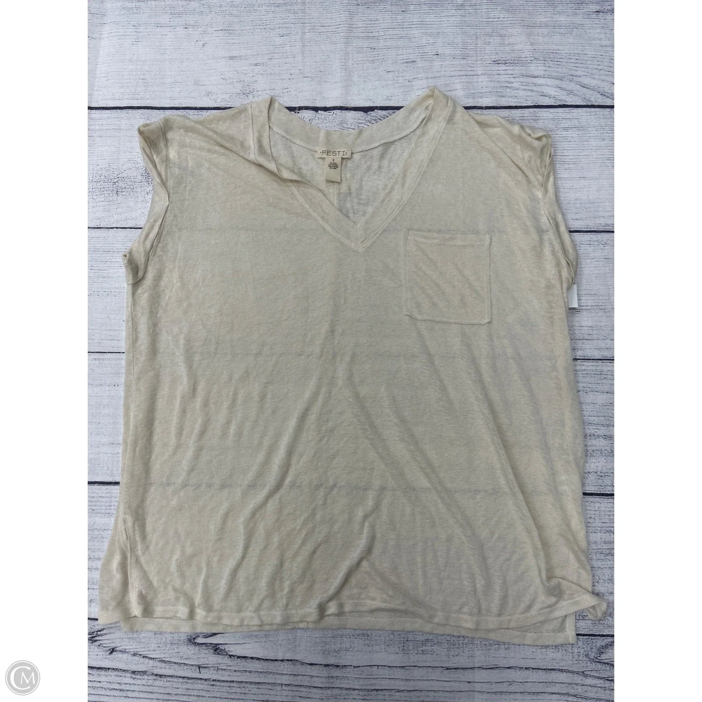 Top Short Sleeve By Torrid In Cream, Size: 3x