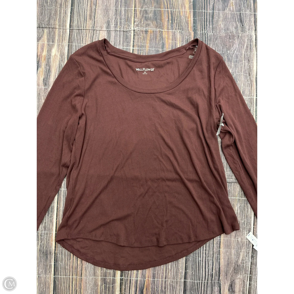 Top Long Sleeve Basic By Wallflower In Brown, Size: 2x
