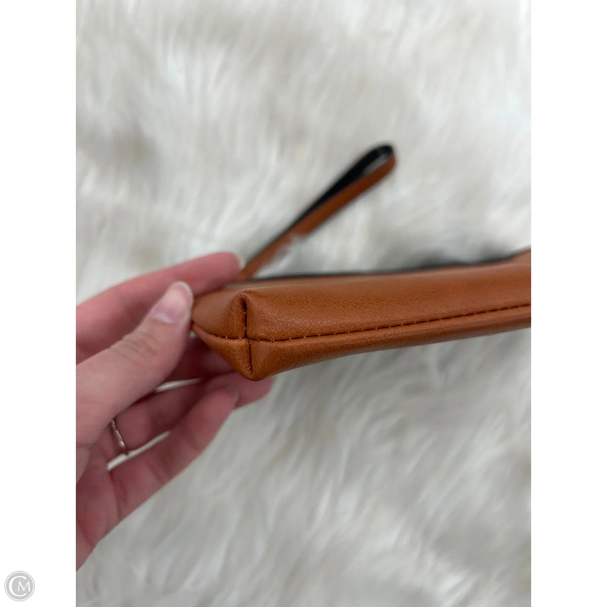 Wristlet By Clothes Mentor, Size: Medium