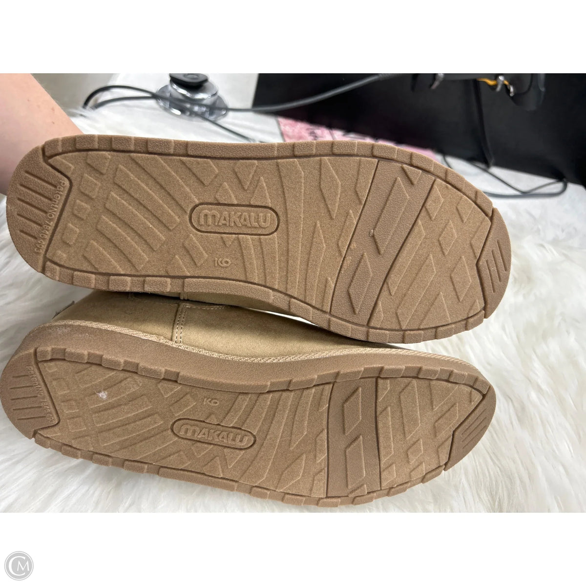 Boots Ankle Flats By Clothes Mentor In Tan, Size: 9