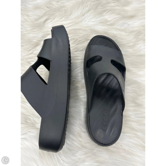 Sandals Heels Platform By Crocs In Black, Size: 9