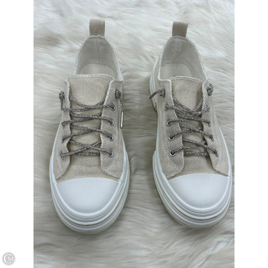 Shoes Sneakers By Very G In Cream, Size: 8.5