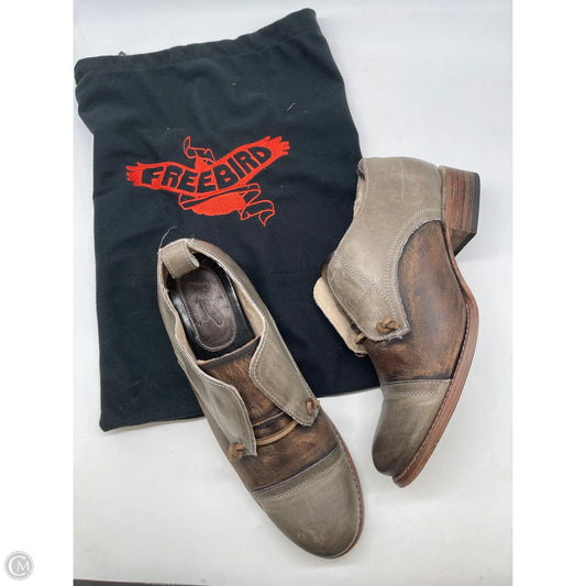 Shoes Flats By Freebird In Brown & Green, Size: 11