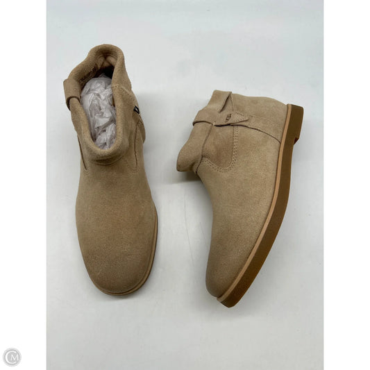 Boots Designer By Ugg In Tan, Size: 6.5