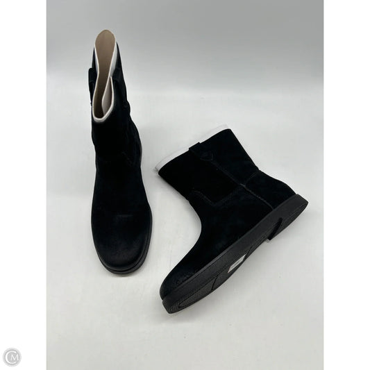 Boots Designer By Ugg In Black, Size: 7