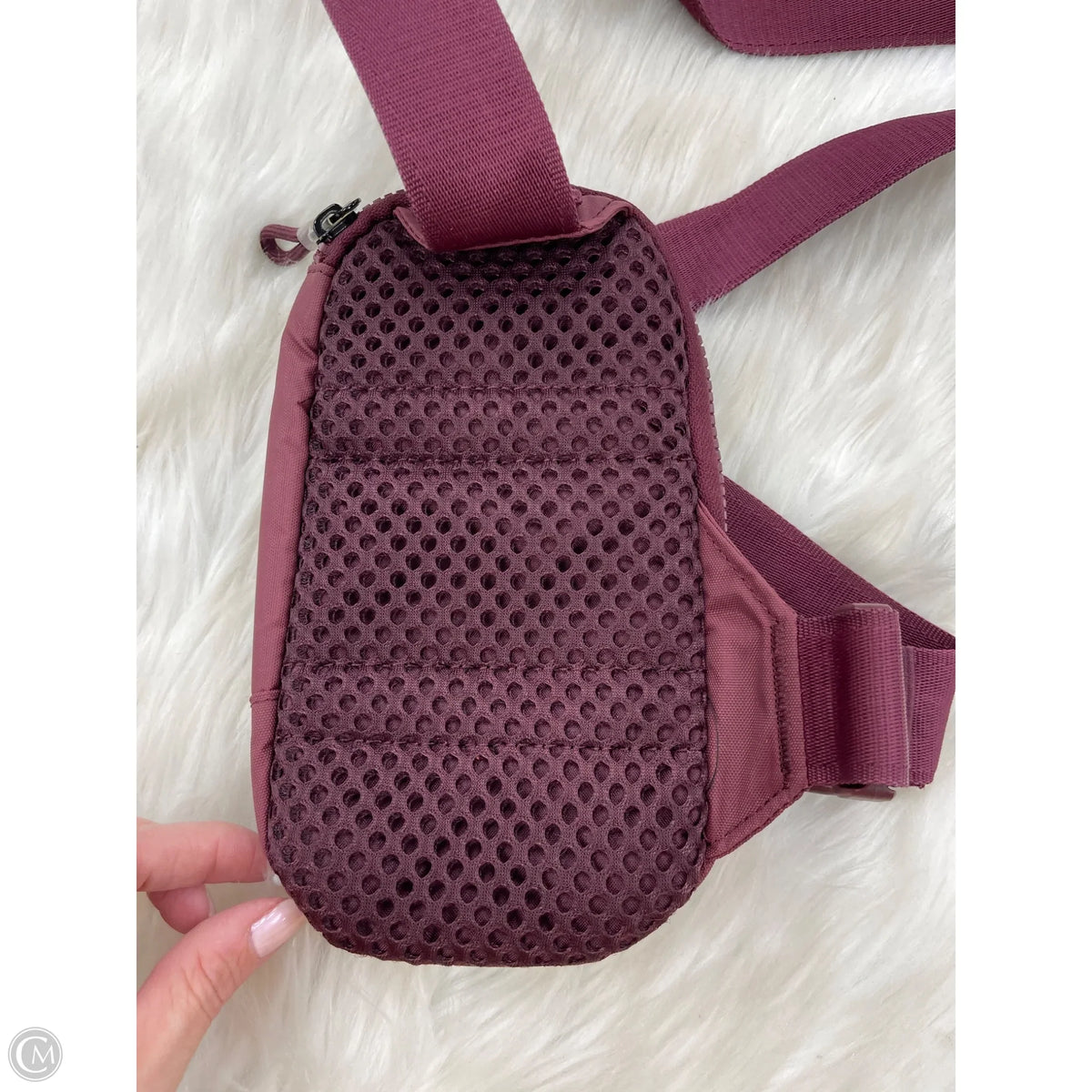 Crossbody By Nike, Size: Small