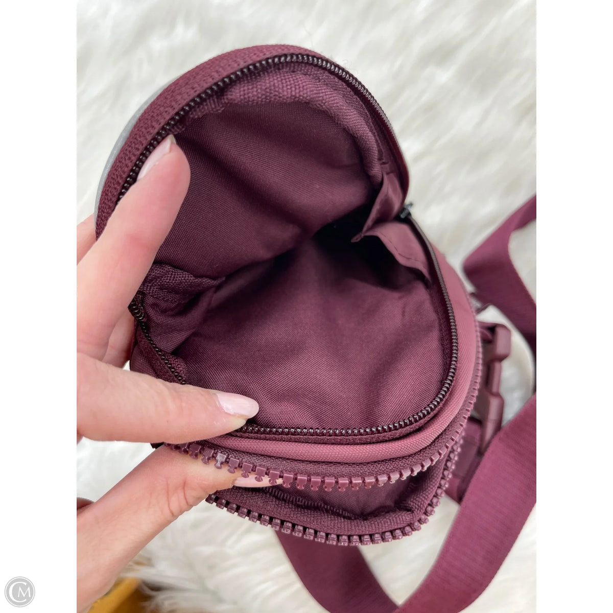 Crossbody By Nike, Size: Small