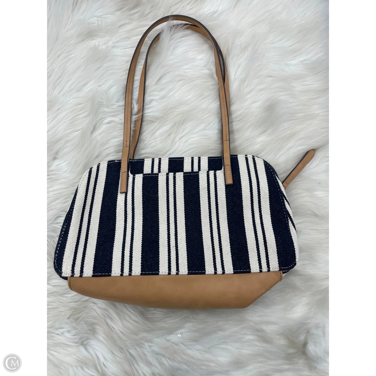 Handbag By Liz Claiborne, Size: Small