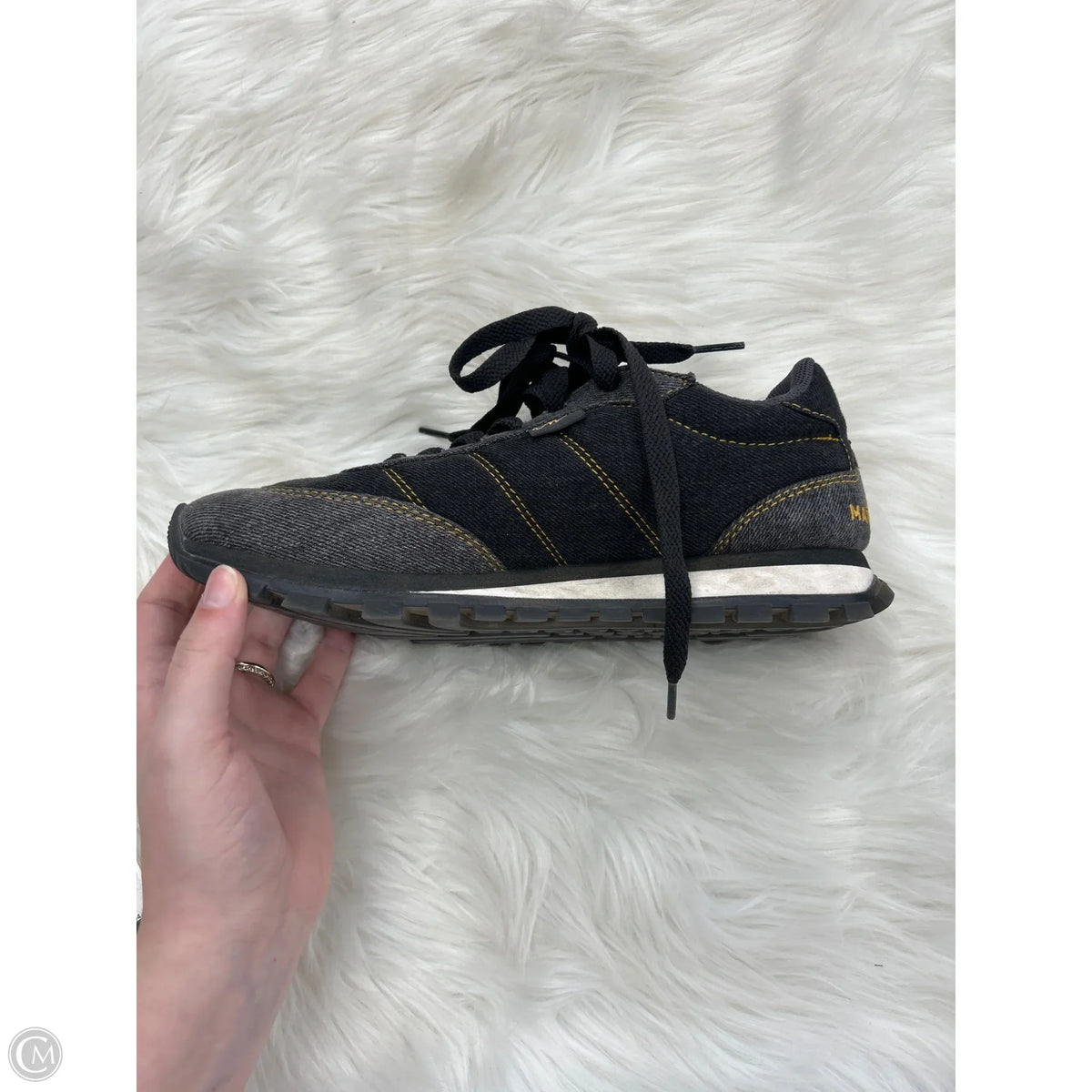 Shoes Luxury Designer By Marc Jacobs In Grey, Size: 7